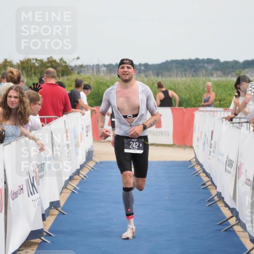 22.06.2025 - Viking Triathlon MichiJ http://msf.ph/oto/8109943 22.06.2025 14:52:31 Ziel 242 meine-sportfotos.de