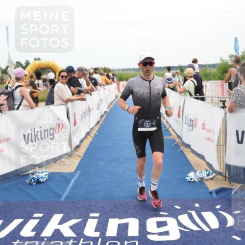 22.06.2025 - Viking Triathlon MichiJ http://msf.ph/oto/8109968 22.06.2025 15:01:19 Ziel 132 meine-sportfotos.de