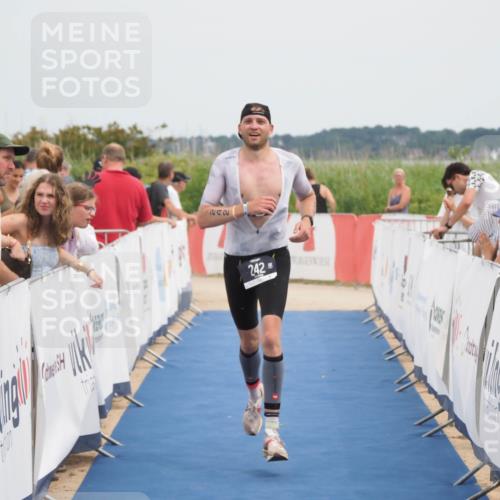 22.06.2025 - Viking Triathlon MichiJ http://msf.ph/oto/8109975 22.06.2025 14:52:31 Ziel 242 meine-sportfotos.de