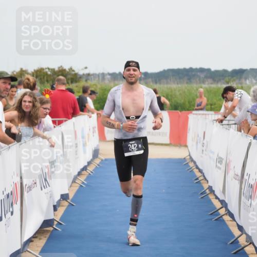 22.06.2025 - Viking Triathlon MichiJ http://msf.ph/oto/8109984 22.06.2025 14:52:31 Ziel 242 meine-sportfotos.de