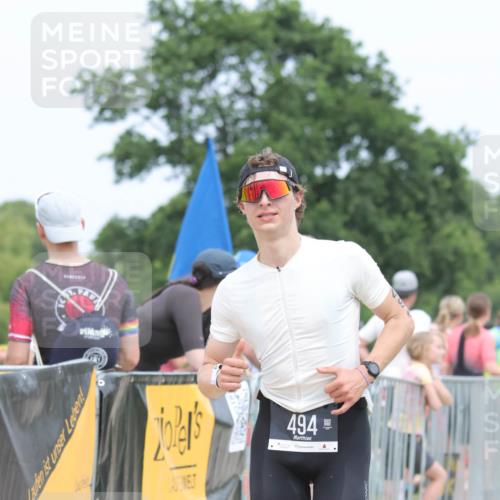 22.06.2025 - Viking Triathlon H.Heesch http://msf.ph/oto/8109994 22.06.2025 14:44:30 Laufen 177, 232, 285, 494 meine-sportfotos.de