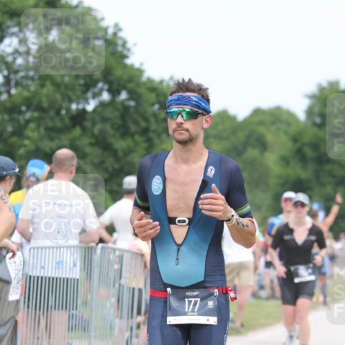 22.06.2025 - Viking Triathlon H.Heesch http://msf.ph/oto/8110003 22.06.2025 14:44:30 Laufen 177, 232, 285, 494 meine-sportfotos.de