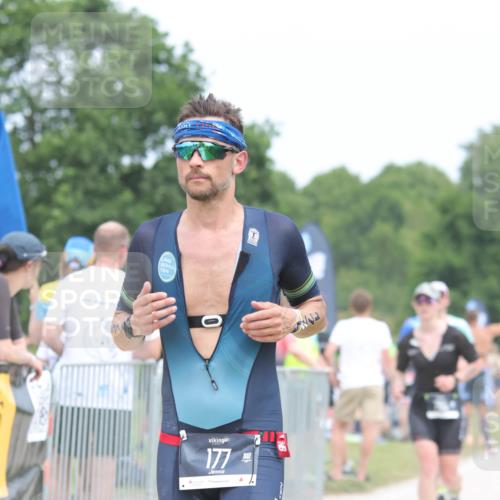 22.06.2025 - Viking Triathlon H.Heesch http://msf.ph/oto/8110013 22.06.2025 14:44:31 Laufen 177, 232, 285, 494 meine-sportfotos.de