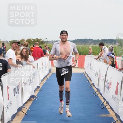 22.06.2025 - Viking Triathlon MichiJ http://msf.ph/oto/8110033 22.06.2025 14:52:32 Ziel 101, 242 meine-sportfotos.de