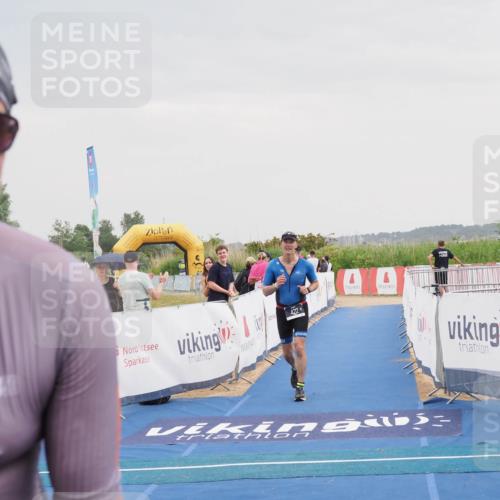 22.06.2025 - Viking Triathlon MichiJ http://msf.ph/oto/8110036 22.06.2025 16:38:57 Ziel 422 meine-sportfotos.de