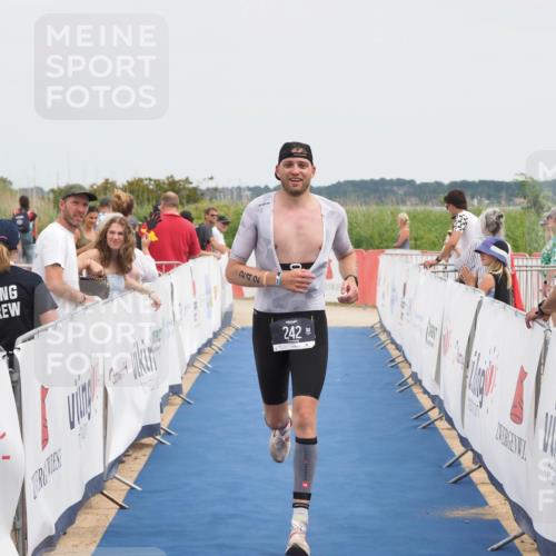 22.06.2025 - Viking Triathlon MichiJ http://msf.ph/oto/8110040 22.06.2025 14:52:32 Ziel 101, 242 meine-sportfotos.de
