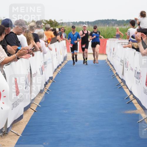 22.06.2025 - Viking Triathlon MichiJ http://msf.ph/oto/8110049 22.06.2025 15:01:25 Ziel 635 meine-sportfotos.de