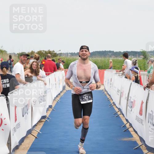 22.06.2025 - Viking Triathlon MichiJ http://msf.ph/oto/8110051 22.06.2025 14:52:32 Ziel 101, 242 meine-sportfotos.de