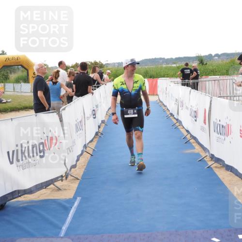 22.06.2025 - Viking Triathlon MichiJ http://msf.ph/oto/8110053 22.06.2025 16:22:06 Ziel 418 meine-sportfotos.de