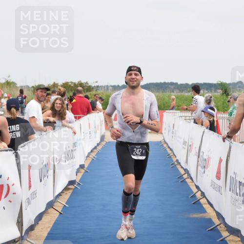 22.06.2025 - Viking Triathlon MichiJ http://msf.ph/oto/8110060 22.06.2025 14:52:32 Ziel 101, 242 meine-sportfotos.de