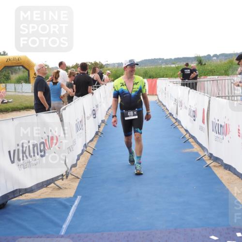22.06.2025 - Viking Triathlon MichiJ http://msf.ph/oto/8110063 22.06.2025 16:22:06 Ziel 418 meine-sportfotos.de