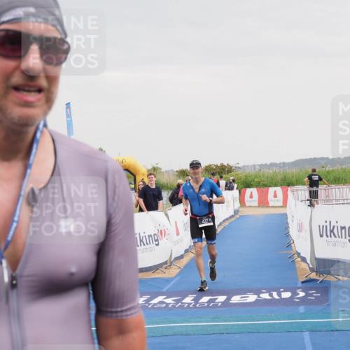 22.06.2025 - Viking Triathlon MichiJ http://msf.ph/oto/8110084 22.06.2025 16:38:57 Ziel 422 meine-sportfotos.de