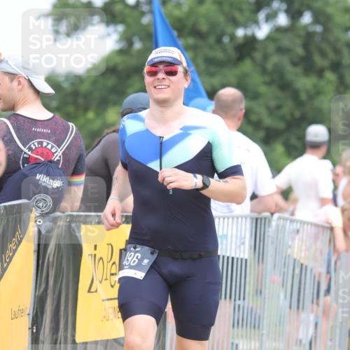 22.06.2025 - Viking Triathlon H.Heesch http://msf.ph/oto/8110085 22.06.2025 14:44:37 Laufen 285, 496 meine-sportfotos.de