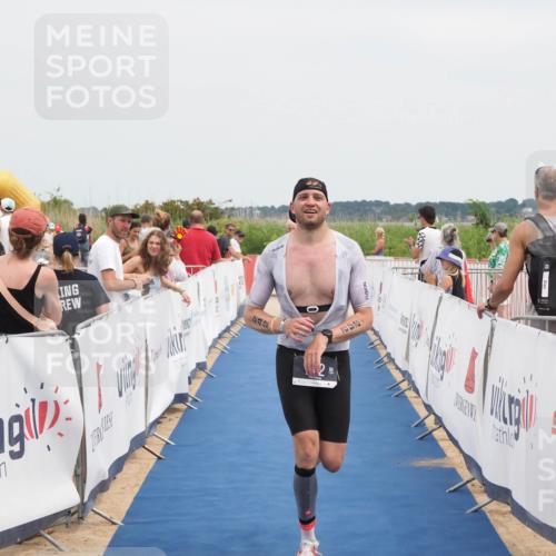 22.06.2025 - Viking Triathlon MichiJ http://msf.ph/oto/8110086 22.06.2025 14:52:32 Ziel 101, 242 meine-sportfotos.de