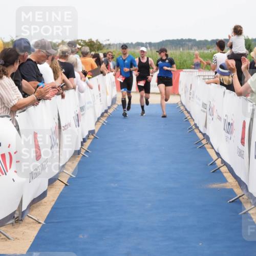 22.06.2025 - Viking Triathlon MichiJ http://msf.ph/oto/8110100 22.06.2025 15:01:25 Ziel 635 meine-sportfotos.de
