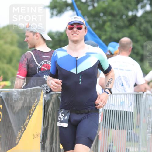 22.06.2025 - Viking Triathlon H.Heesch http://msf.ph/oto/8110101 22.06.2025 14:44:37 Laufen 285, 496 meine-sportfotos.de