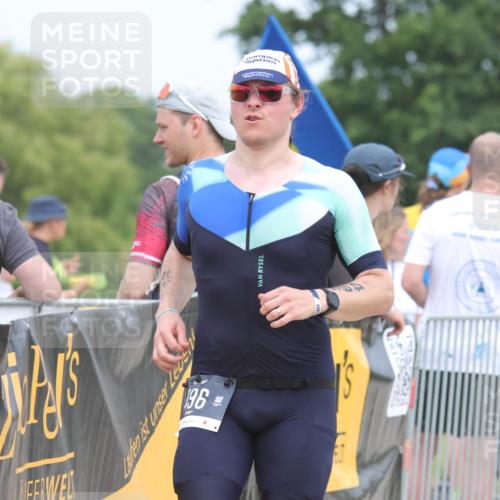 22.06.2025 - Viking Triathlon H.Heesch http://msf.ph/oto/8110115 22.06.2025 14:44:38 Laufen 285, 496 meine-sportfotos.de