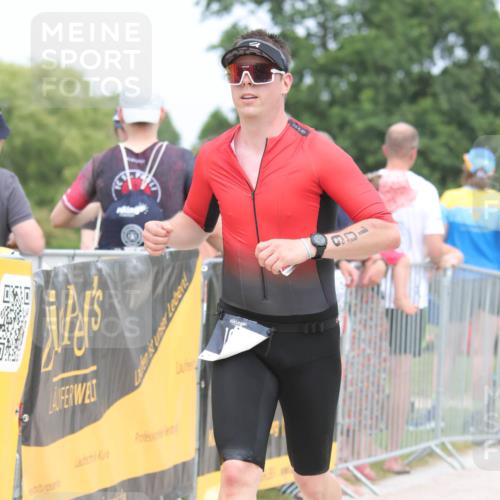 22.06.2025 - Viking Triathlon H.Heesch http://msf.ph/oto/8110168 22.06.2025 14:40:15 Laufen 106, 234, 298, 358 meine-sportfotos.de