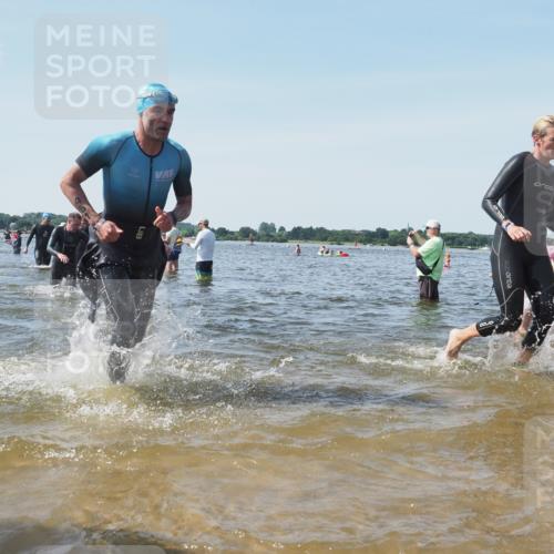 22.06.2025 - Viking Triathlon KatJ http://msf.ph/oto/8110180 22.06.2025 10:39:10 Schwimmen 79, 148, 181, 182, 185, 238, 276, 295, 351, 386, 408, 416, 451, 536, 654 meine-sportfotos.de