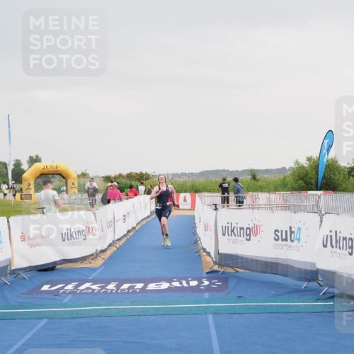 22.06.2025 - Viking Triathlon MichiJ http://msf.ph/oto/8110193 22.06.2025 16:39:18 Ziel 140 meine-sportfotos.de