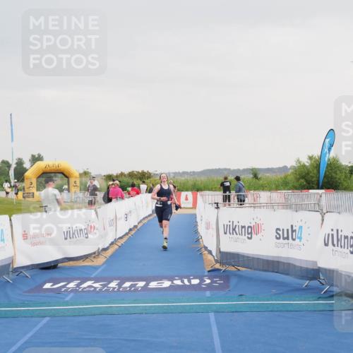 22.06.2025 - Viking Triathlon MichiJ http://msf.ph/oto/8110202 22.06.2025 16:39:18 Ziel 140 meine-sportfotos.de