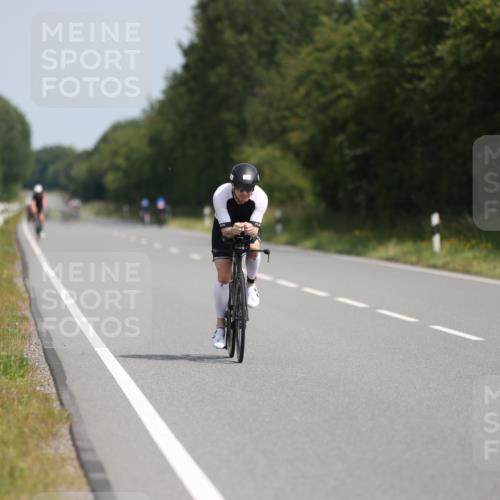 22.06.2025 - Viking Triathlon Yannick Fuchs http://msf.ph/oto/8110206 22.06.2025 11:34:17 Radfahren 125, 330, 348, 360, 478, 510, 611, 660 meine-sportfotos.de