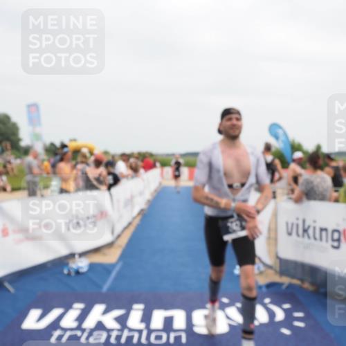 22.06.2025 - Viking Triathlon MichiJ http://msf.ph/oto/8110217 22.06.2025 14:52:33 Ziel 101, 242 meine-sportfotos.de