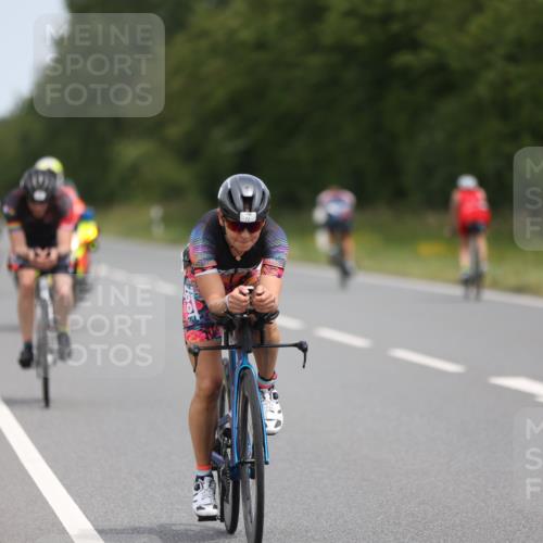 22.06.2025 - Viking Triathlon Yannick Fuchs http://msf.ph/oto/8110220 22.06.2025 12:15:02 Radfahren 72, 433, 553, 555 meine-sportfotos.de