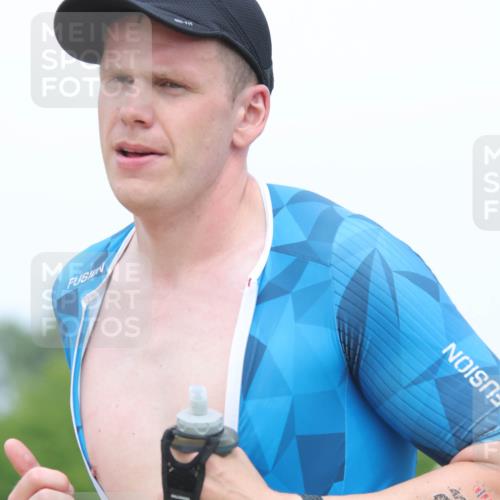 22.06.2025 - Viking Triathlon H.Heesch http://msf.ph/oto/8110246 22.06.2025 14:40:23 Laufen 97, 298, 358, 444 meine-sportfotos.de