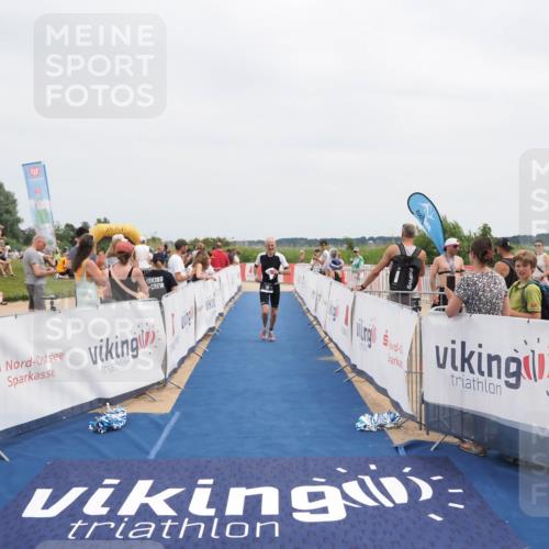 22.06.2025 - Viking Triathlon MichiJ http://msf.ph/oto/8110296 22.06.2025 14:52:36 Ziel 101, 242 meine-sportfotos.de