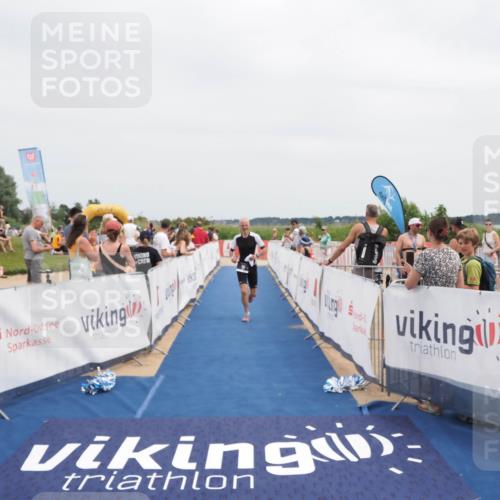 22.06.2025 - Viking Triathlon MichiJ http://msf.ph/oto/8110312 22.06.2025 14:52:36 Ziel 101, 242 meine-sportfotos.de