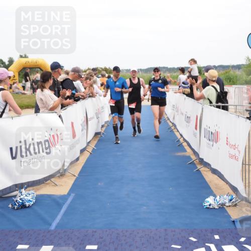 22.06.2025 - Viking Triathlon MichiJ http://msf.ph/oto/8110333 22.06.2025 15:01:27 Ziel 635 meine-sportfotos.de