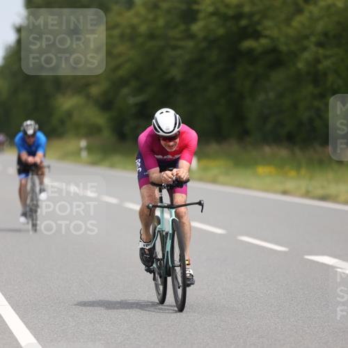 22.06.2025 - Viking Triathlon Yannick Fuchs http://msf.ph/oto/8110357 22.06.2025 12:15:15 Radfahren 153, 355, 440, 555 meine-sportfotos.de