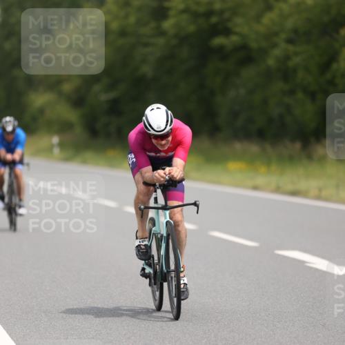 22.06.2025 - Viking Triathlon Yannick Fuchs http://msf.ph/oto/8110363 22.06.2025 12:15:15 Radfahren 153, 355, 440, 555 meine-sportfotos.de