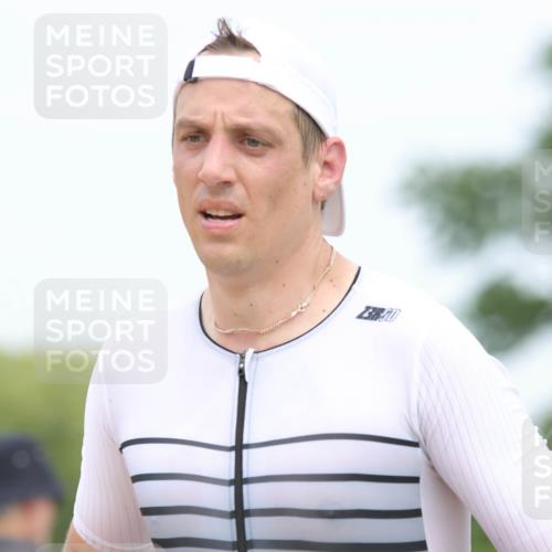 22.06.2025 - Viking Triathlon H.Heesch http://msf.ph/oto/8110373 22.06.2025 14:40:29 Laufen 97, 444 meine-sportfotos.de