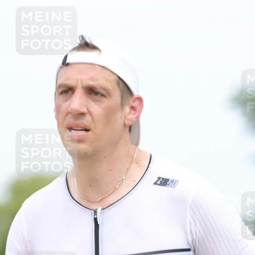 22.06.2025 - Viking Triathlon H.Heesch http://msf.ph/oto/8110379 22.06.2025 14:40:30 Laufen 97, 444 meine-sportfotos.de