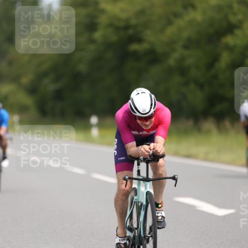 22.06.2025 - Viking Triathlon Yannick Fuchs http://msf.ph/oto/8110383 22.06.2025 12:15:16 Radfahren 153, 355, 440 meine-sportfotos.de