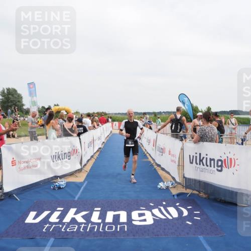 22.06.2025 - Viking Triathlon MichiJ http://msf.ph/oto/8110432 22.06.2025 14:52:37 Ziel 101, 242 meine-sportfotos.de