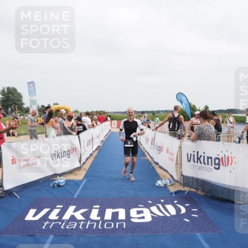 22.06.2025 - Viking Triathlon MichiJ http://msf.ph/oto/8110445 22.06.2025 14:52:37 Ziel 101, 242 meine-sportfotos.de