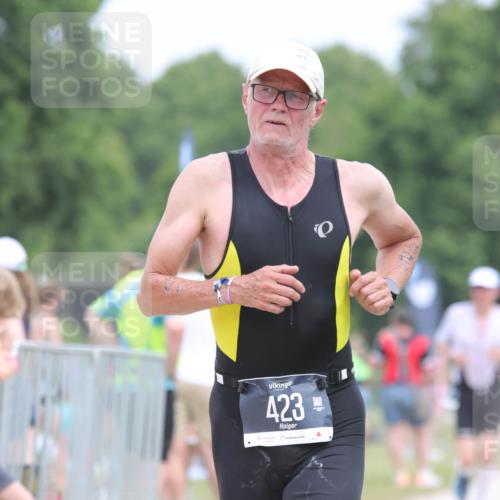 22.06.2025 - Viking Triathlon H.Heesch http://msf.ph/oto/8110497 22.06.2025 14:45:07 Laufen 47, 423 meine-sportfotos.de