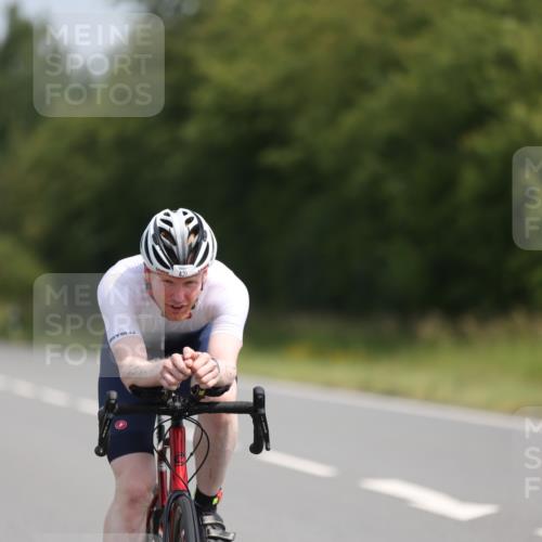 22.06.2025 - Viking Triathlon Yannick Fuchs http://msf.ph/oto/8110506 22.06.2025 11:34:46 Radfahren 230, 421, 613, 616 meine-sportfotos.de