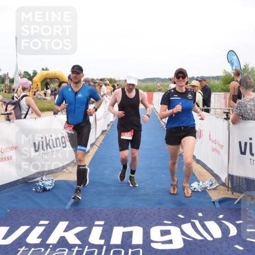 22.06.2025 - Viking Triathlon MichiJ http://msf.ph/oto/8110511 22.06.2025 15:01:29 Ziel 635 meine-sportfotos.de