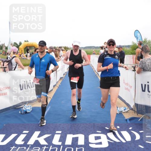 22.06.2025 - Viking Triathlon MichiJ http://msf.ph/oto/8110521 22.06.2025 15:01:29 Ziel 635 meine-sportfotos.de