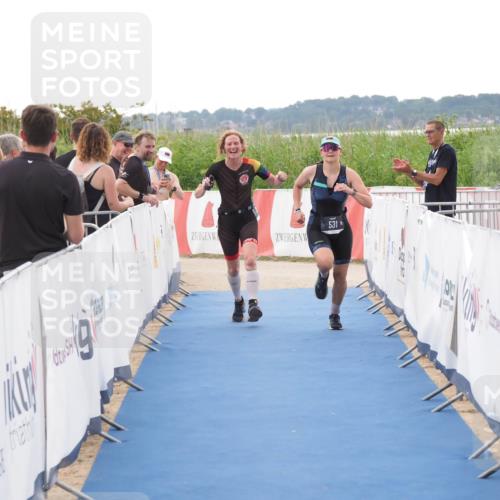 22.06.2025 - Viking Triathlon MichiJ http://msf.ph/oto/8110527 22.06.2025 16:22:30 Ziel 425, 531 meine-sportfotos.de