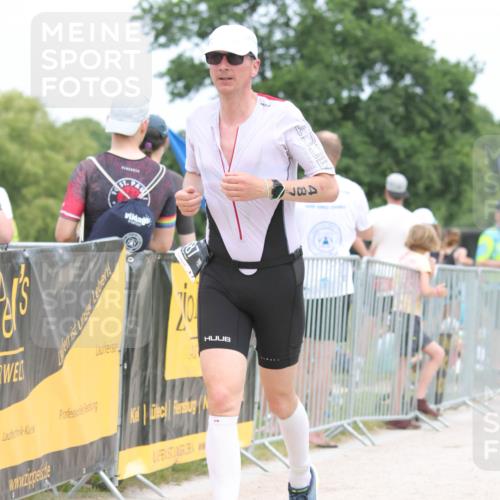 22.06.2025 - Viking Triathlon H.Heesch http://msf.ph/oto/8110534 22.06.2025 14:45:16 Laufen 323, 487 meine-sportfotos.de
