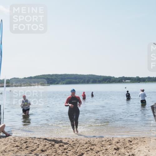 22.06.2025 - Viking Triathlon MichiJ http://msf.ph/oto/8110544 22.06.2025 10:59:37 Schwimmen 476 meine-sportfotos.de