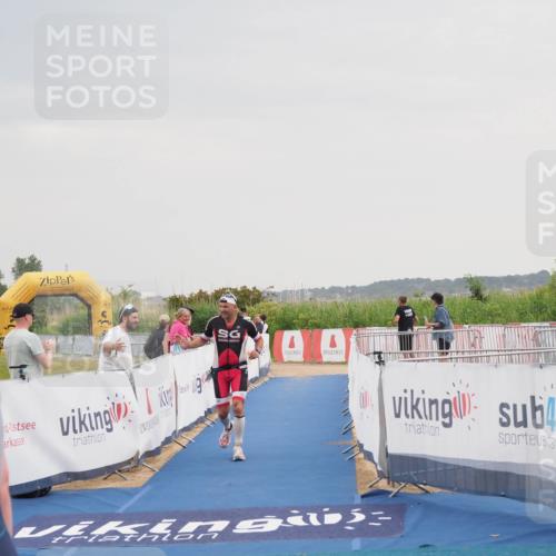 22.06.2025 - Viking Triathlon MichiJ http://msf.ph/oto/8110551 22.06.2025 16:39:24 Ziel 156 meine-sportfotos.de