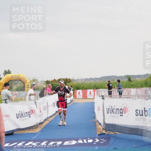 22.06.2025 - Viking Triathlon MichiJ http://msf.ph/oto/8110568 22.06.2025 16:39:24 Ziel 156 meine-sportfotos.de