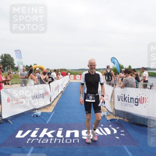 22.06.2025 - Viking Triathlon MichiJ http://msf.ph/oto/8110576 22.06.2025 14:52:39 Ziel 101 meine-sportfotos.de