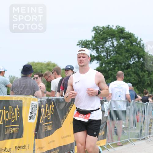 22.06.2025 - Viking Triathlon H.Heesch http://msf.ph/oto/8110674 22.06.2025 14:40:48 Laufen 76, 439, 460, 658 meine-sportfotos.de